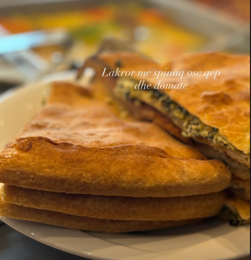 Lakror me Spinaq/Qepë - Domate